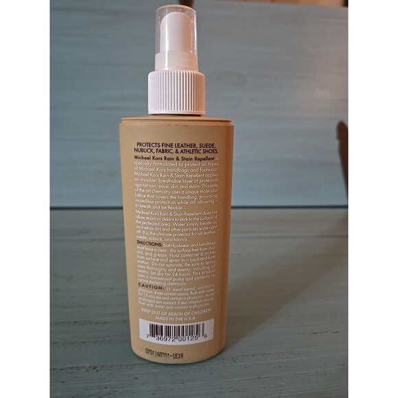 Michael Kors Rain and Stain Repellent 6oz Protects Fine Leather, Suede, Fabric - Picture 3 of 4